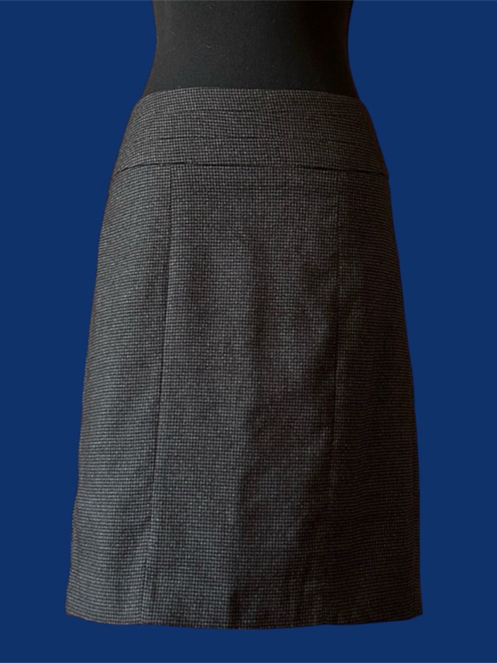 RW&CO. pencil skirt, Ava - 21”, size 4.